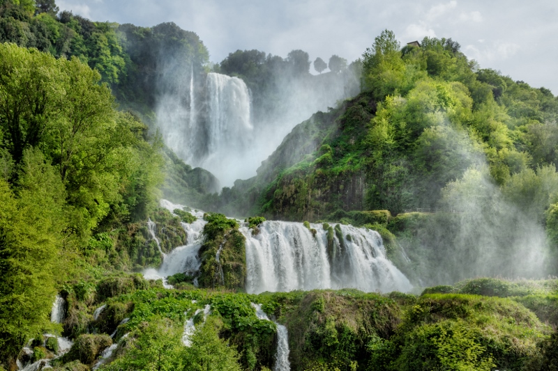 cascate delle marmore luoghi da visitare subretia residenze di campagna umbria rocca di fabbri